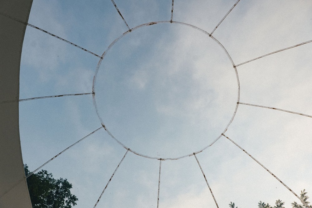 vue du ciel dormir dans une bulle en Isère